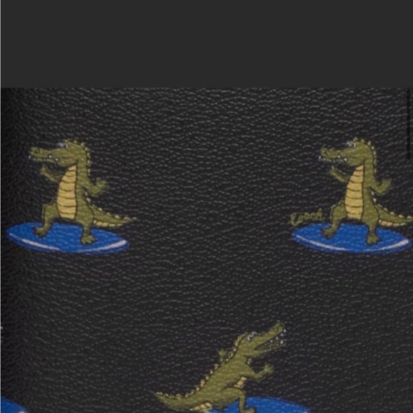 ❤️❤️❤️NEW coach passport bag/passport case holder with surfing crocodile… - Picture 4 of 13